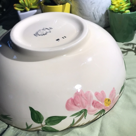 Vintage 1950 Franciscan Desert Rose Large Salad/Serving Bowl Scalloped Rim. - Picture 1 of 12